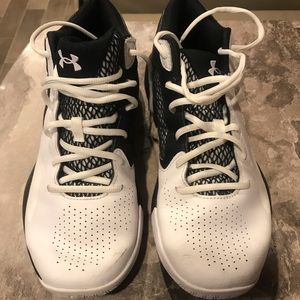 UNDER ARMOUR MENS/WOMENS SHOES